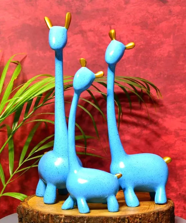 Sowpeace Resin Giraffe Family — image 2