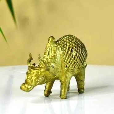 Dokra Ox: Brass Tabletop Masterpiece for Unique Home Decor