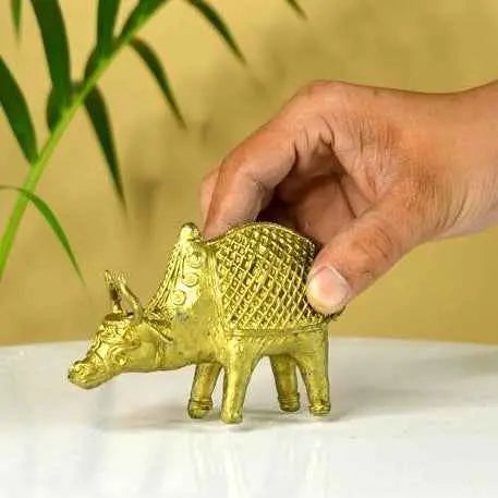 Dokra Ox: Brass Tabletop Masterpiece for Unique Home Decor — image 5
