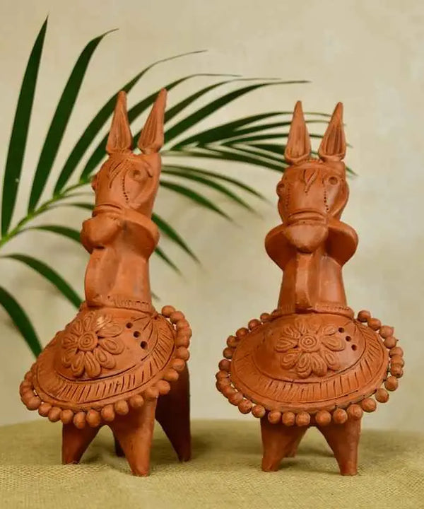 Sowpeace Terracotta Kathakali Horse: Artisan Tabletop Decor — image 2