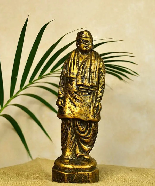 Terracotta Netaji Statue: Artisan-Made Tabletop Decor Masterpiece — image 2