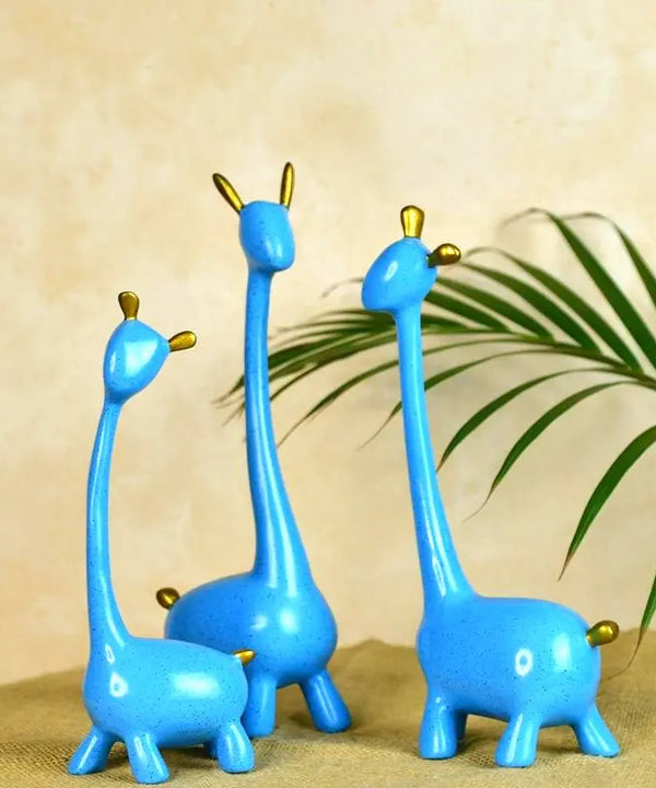 Sowpeace Resin Giraffe Family — image 5