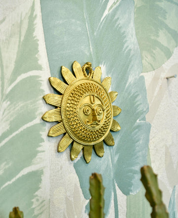 Dhokra Sunplate: Artisan Brass Tabletop Elegance for Home Decor — alternate view