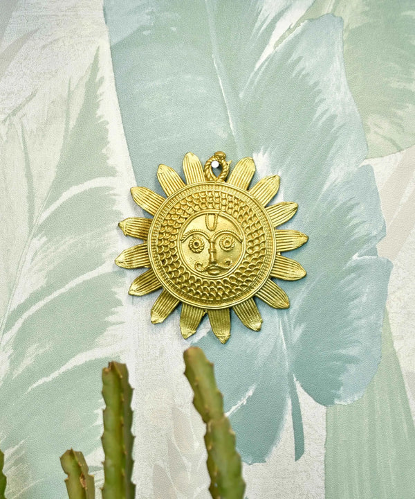 Dhokra Sunplate: Artisan Brass Tabletop Elegance for Home Decor — image 5
