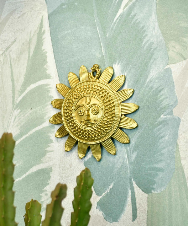 Dhokra Sunplate: Artisan Brass Tabletop Elegance for Home Decor — image 6