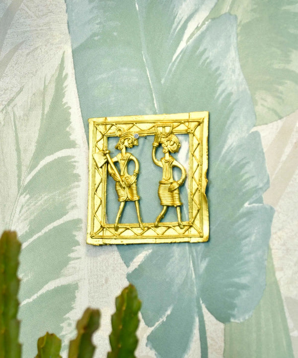 Dokra Squareplate: Artisan Brass Tabletop Elegance — main view