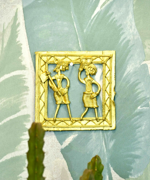 Dokra Squareplate: Artisan Brass Tabletop Elegance — image 2
