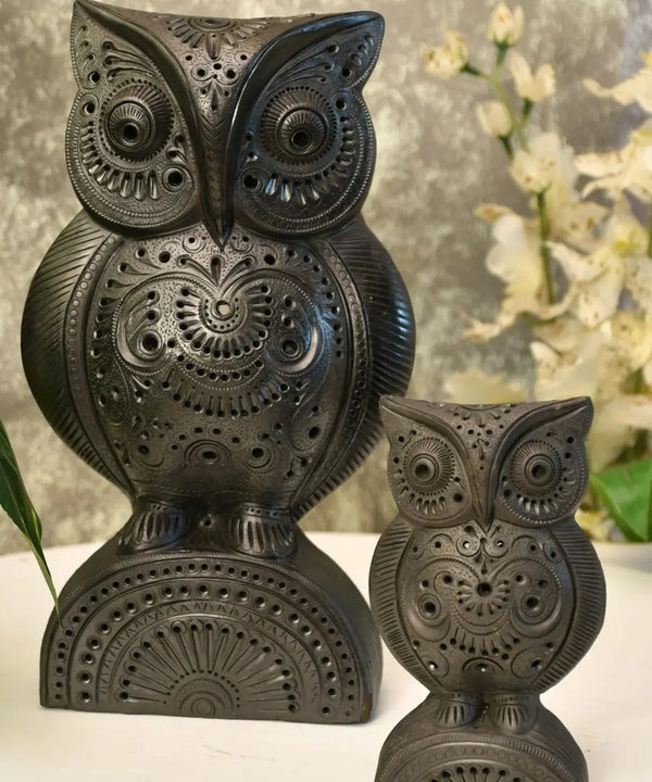 Artisan Black Terracotta Big Owl Tabletop Decor — image 3