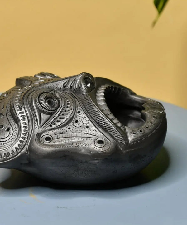Black Terracotta Asur Mask: Unique Tabletop Accent — image 3