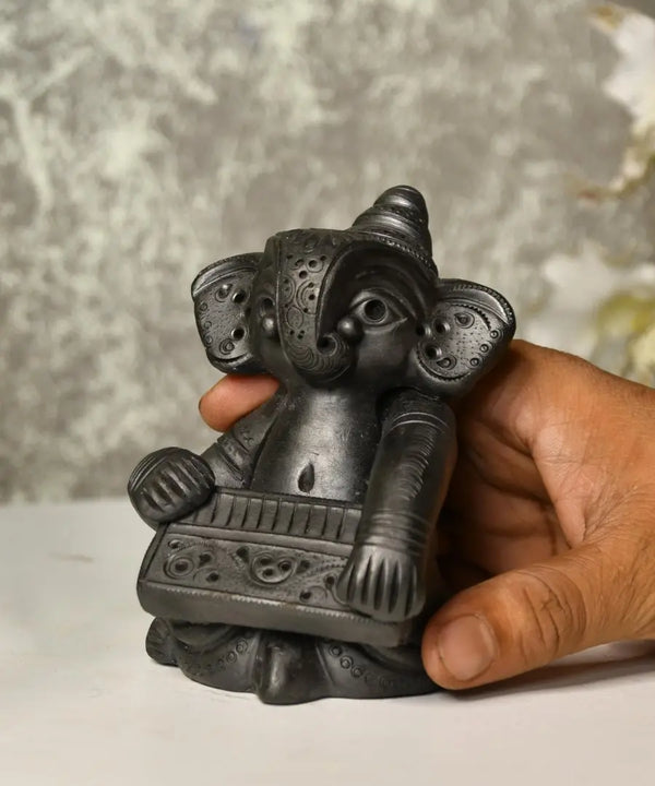 Black Terracotta Ganesh: Harmonium Tabletop Decor — image 2