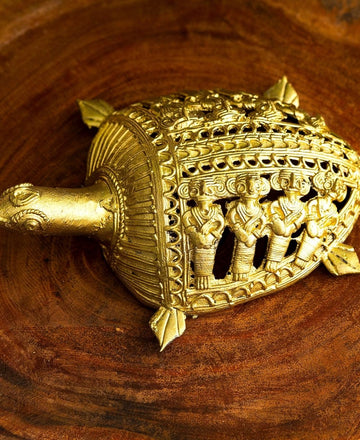द गुडलक स्नैपर — alternate view
