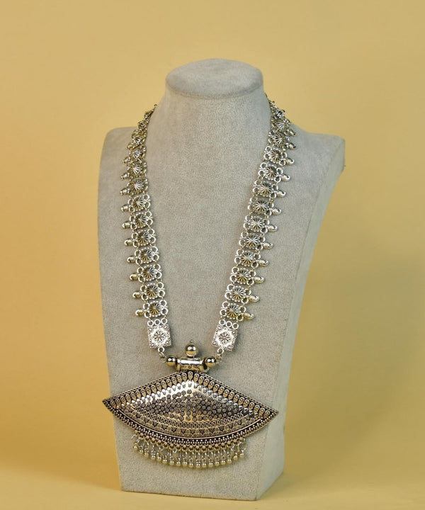 Sowpeace German Silver Necklace: Triangular Flower & Circular Design — image 3