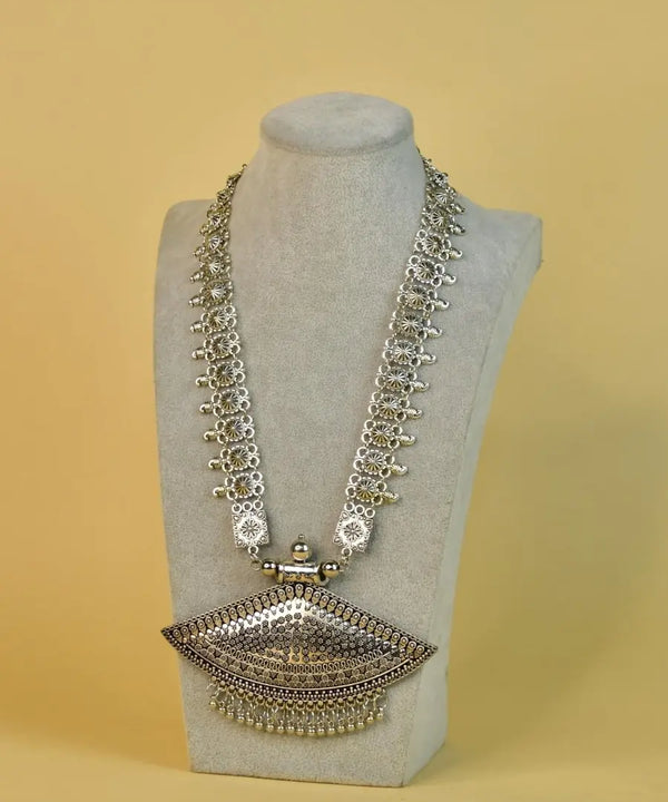 Sowpeace German Silver Necklace: Triangular Flower & Circular Design — image 3