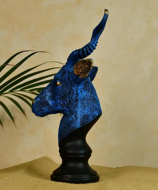 Sowpeace Resin Deer Bust — image 3