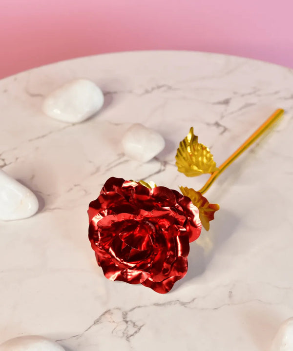 Sowpeace Scarlet Love Candle | Red Heart Soy Wax Candle for Romantic Décor & Gifting — image 2
