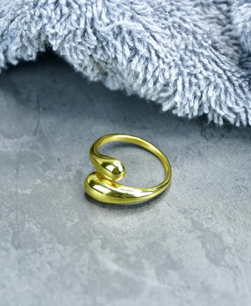 Sowpeace Silver Teardrop Ends Ring Stainless Steel | Stylish One‑Size Adjustable Minimalist Jewelry for Women & Men — alternate view