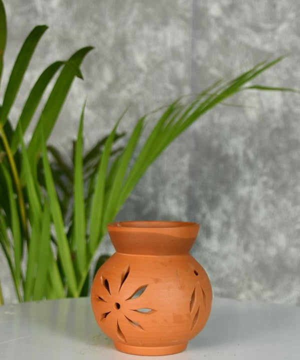 Terracotta Diffuser: Artisan-Made Round Bottom Tabletop Home Decor Accent — image 2