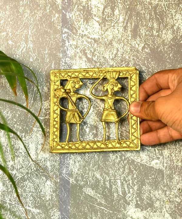 Dokra Squareplate: Artisan Brass Tabletop Elegance — image 6