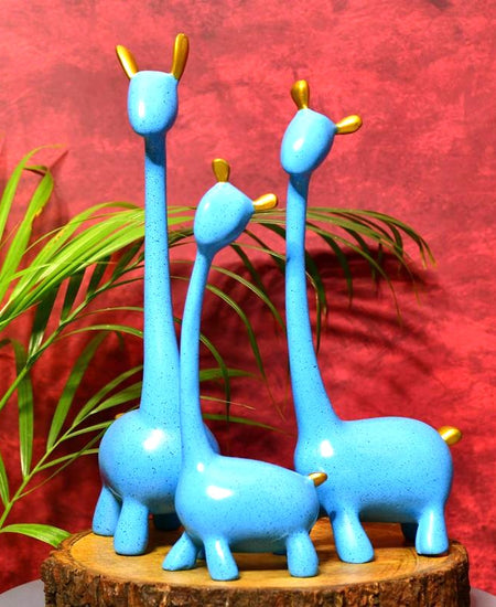 Sowpeace Resin Giraffe Family