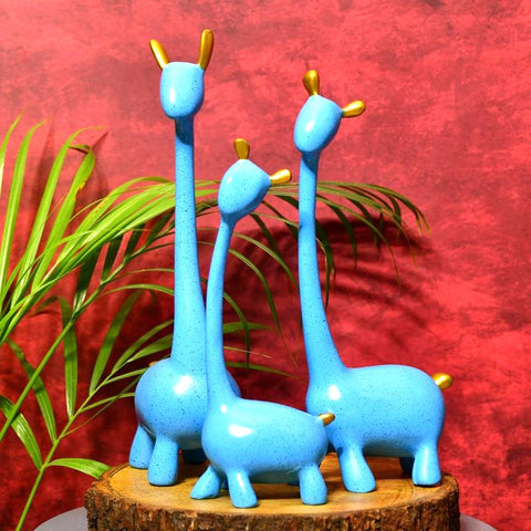 Sowpeace Resin Giraffe Family - Additional View