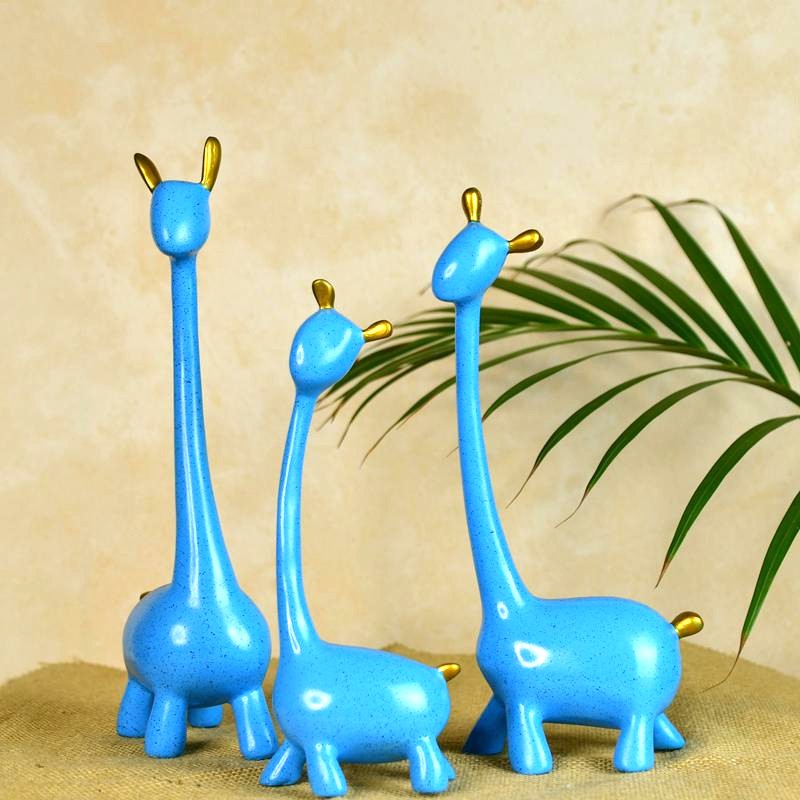Sowpeace Resin Giraffe Family
