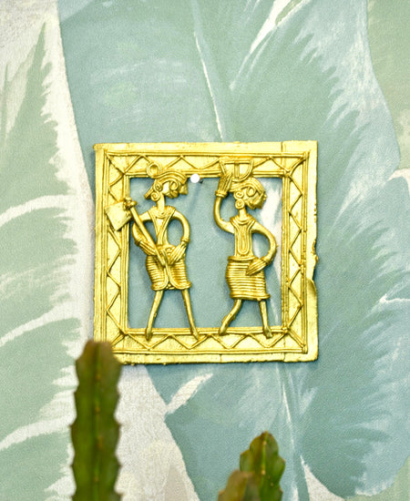 Dokra Squareplate: Artisan Brass Tabletop Elegance