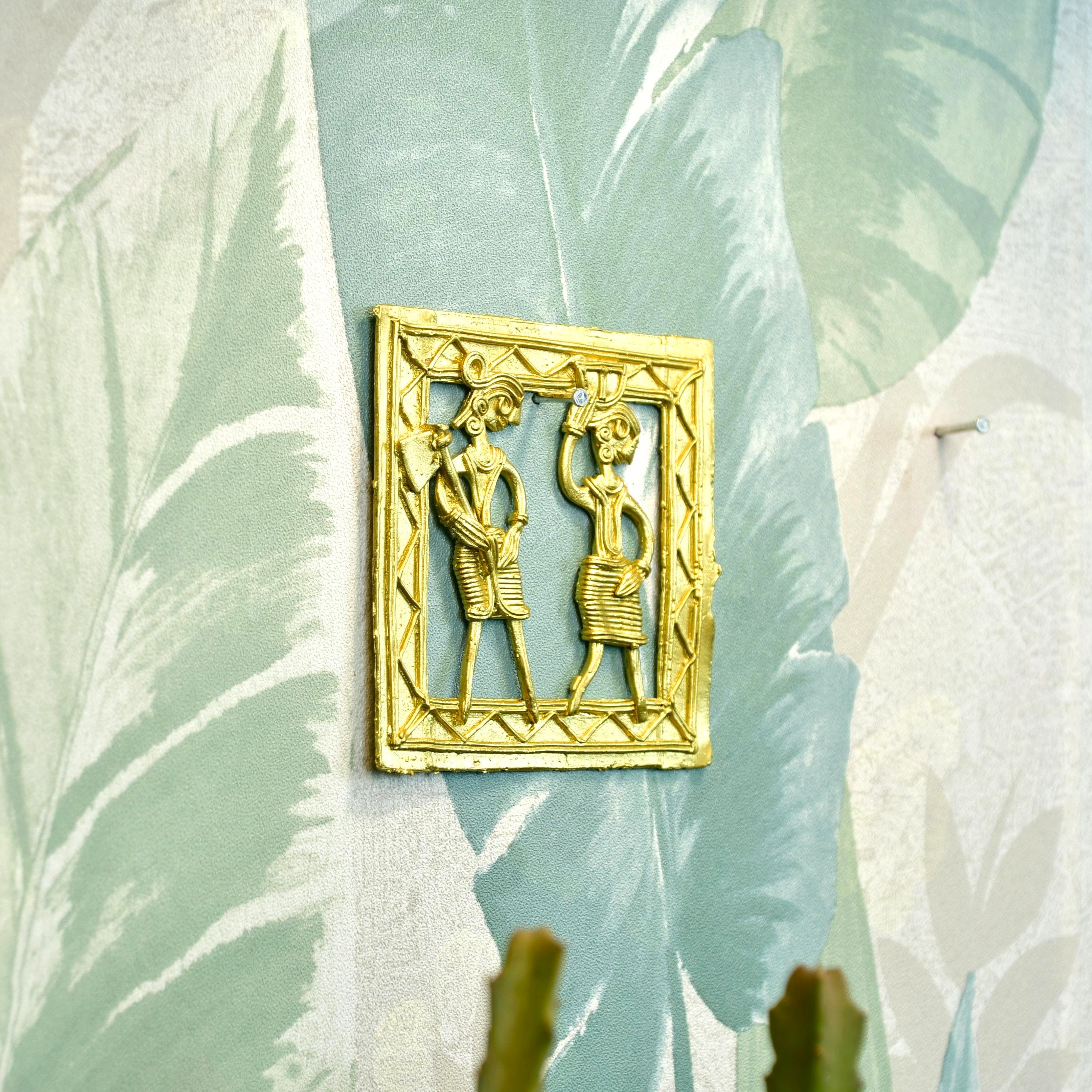 Dokra Squareplate: Artisan Brass Tabletop Elegance
