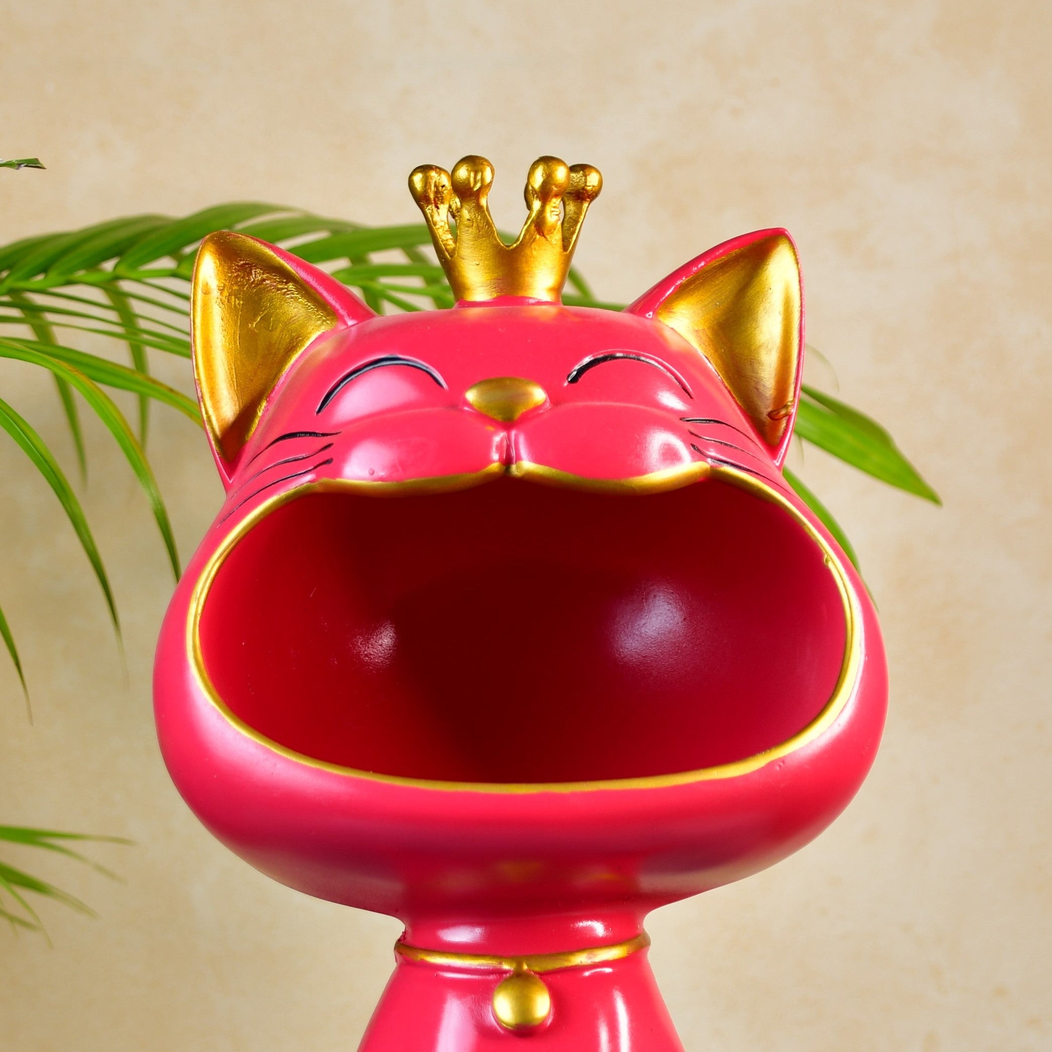 Sowpeace Moulded Resin Cat Holder