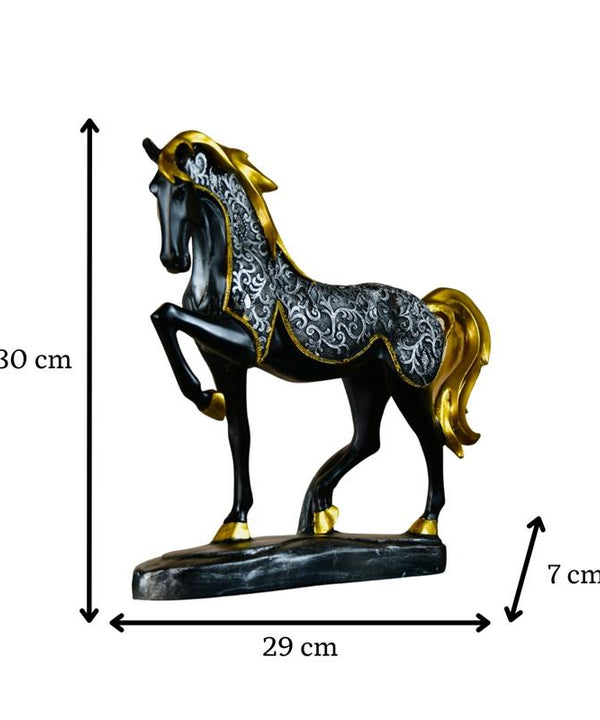 Sowpeace Resin Stallion Showpiece — image 4