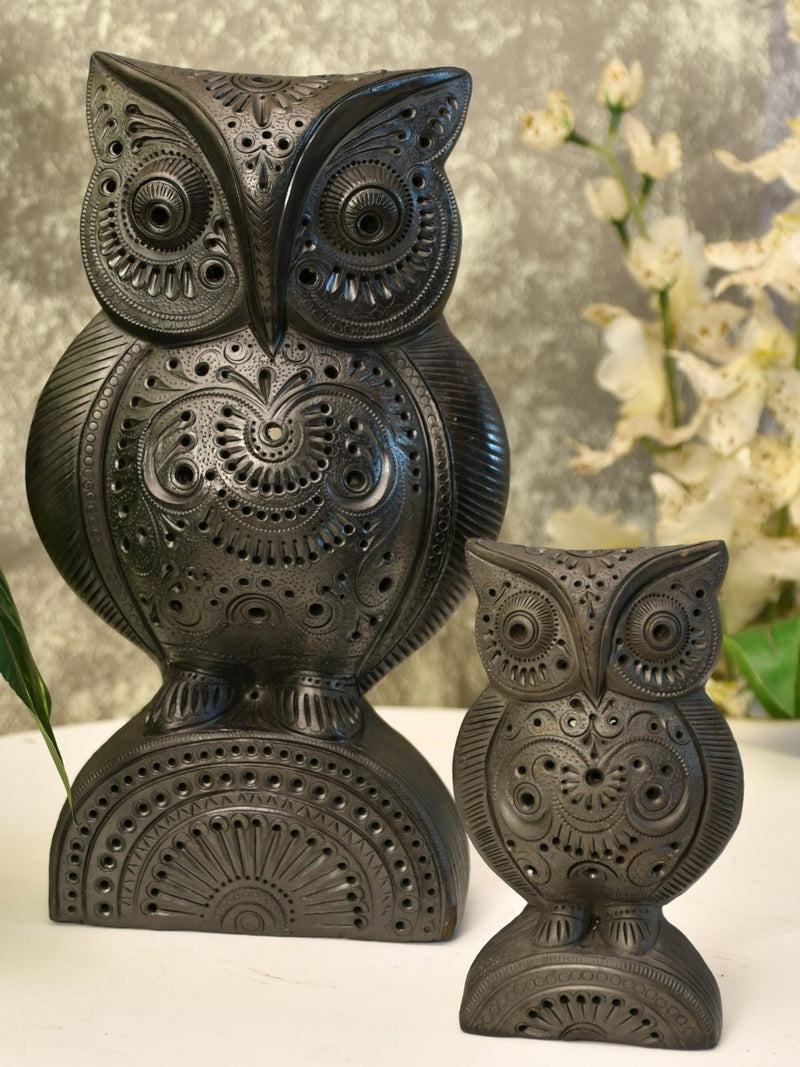Artisan Black Terracotta Big Owl Tabletop Decor – view 3