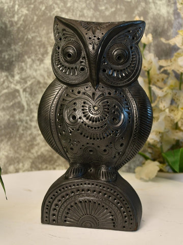 Vastu Principles for Artisan Black Terracotta Big Owl Tabletop Decor