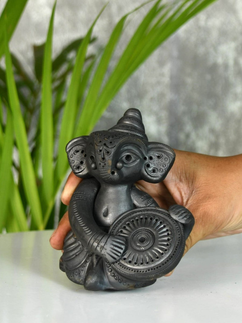 Black Terracotta Ganesh: Dafli Tabletop Decor – view 2