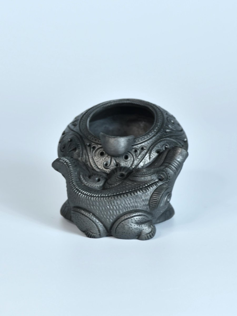 Captivating Black Terracotta Crocodile Ashtrey