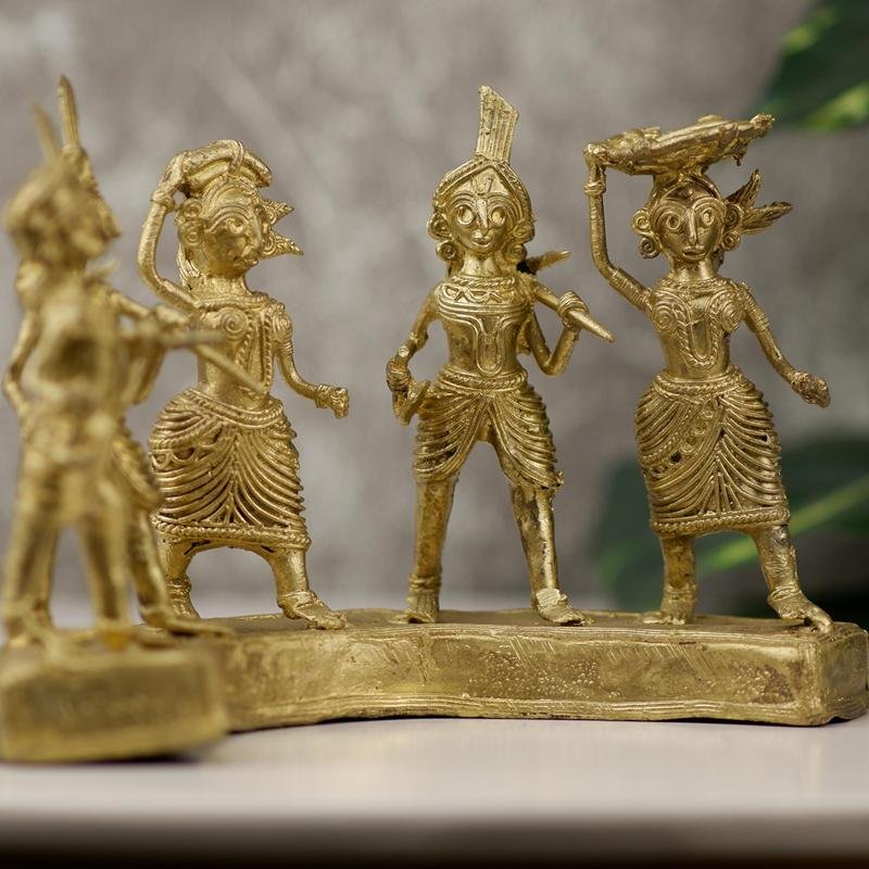 Dhokra Farmers: Large Brass Tabletop Decor – view 4