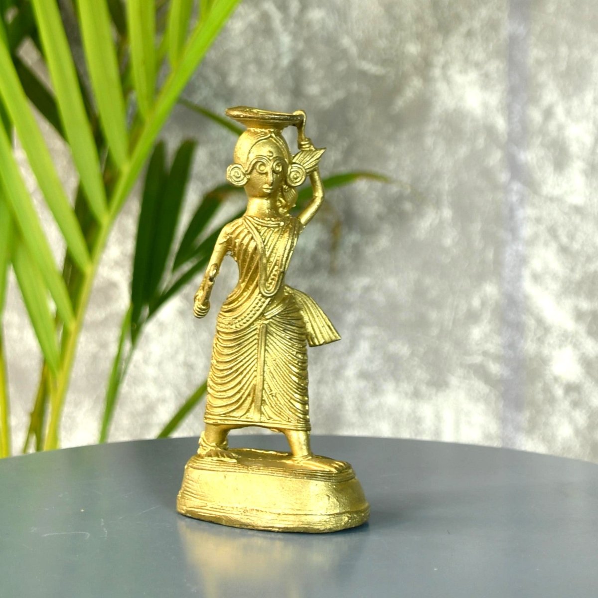 Dokra Farmer Lady: Brass Tabletop Decor Grace - Dhokra - Sowpeace - Dhokra tabletop - Dokra