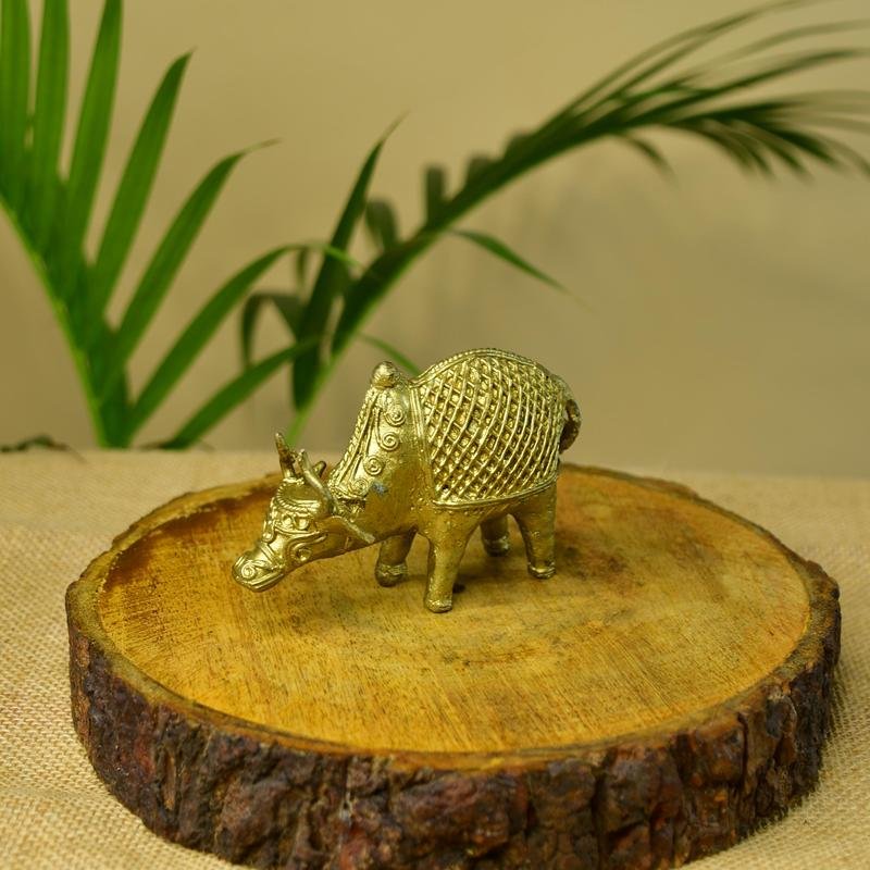 Dokra Ox: Brass Tabletop Masterpiece for Unique Home Decor - Dhokra - Sowpeace - Animal - Dhokra tabletop