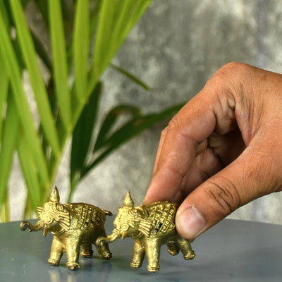 Handcrafted Brass Dhokra Elephant Tabletop Decor: Artisan Elegance for Home.