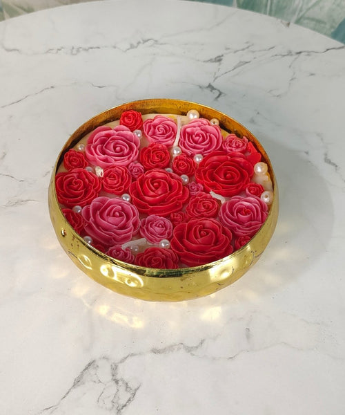 Large Soy Wax Candle in Metal Pot with Small Red Roses – 12 cm Red Décor Gift