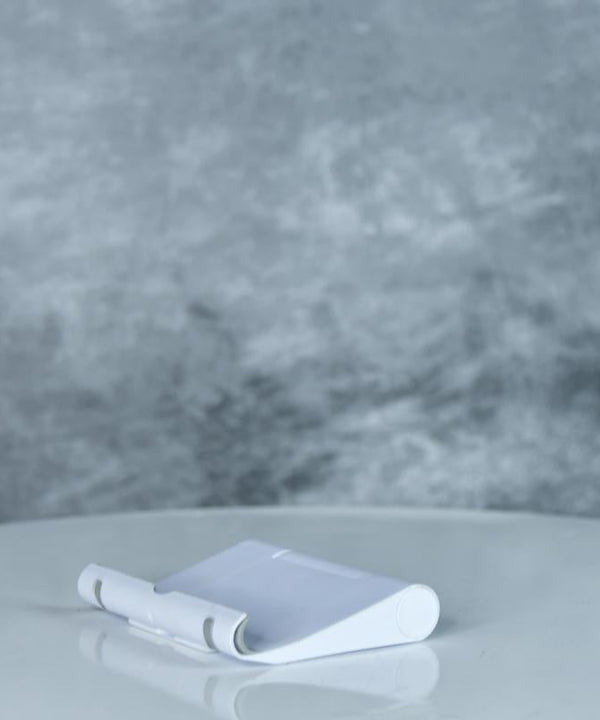 Sowpeace - Adjustable White Tablet Stand | Trendy Desk Accessory — main view