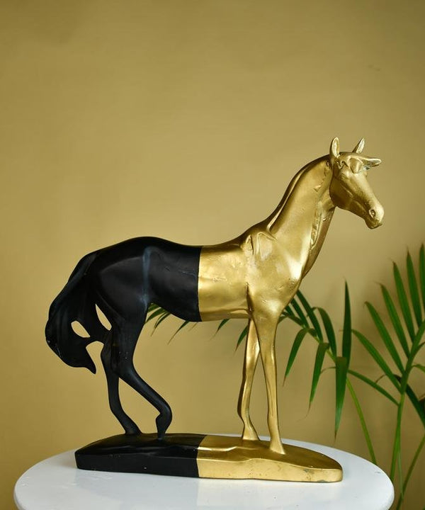 Sowpeace Black Gold Stallion — main view