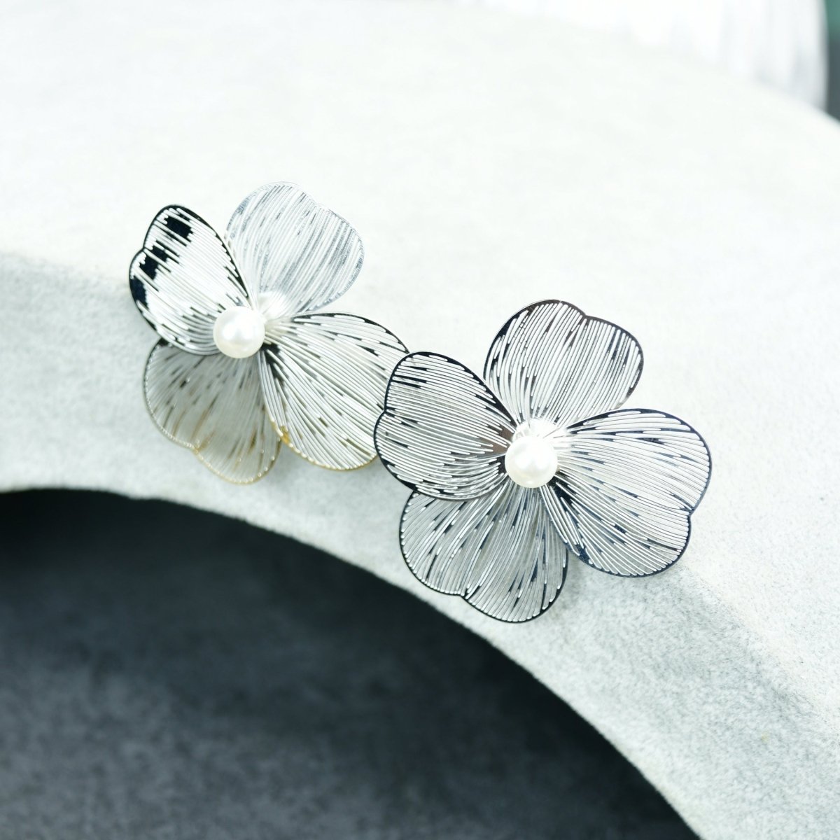 Sowpeace Centre Bead Flower Gold Stainless Steel Earrings | Elegant One‑Size Lightweight Jewelry for Women & Daily Wear