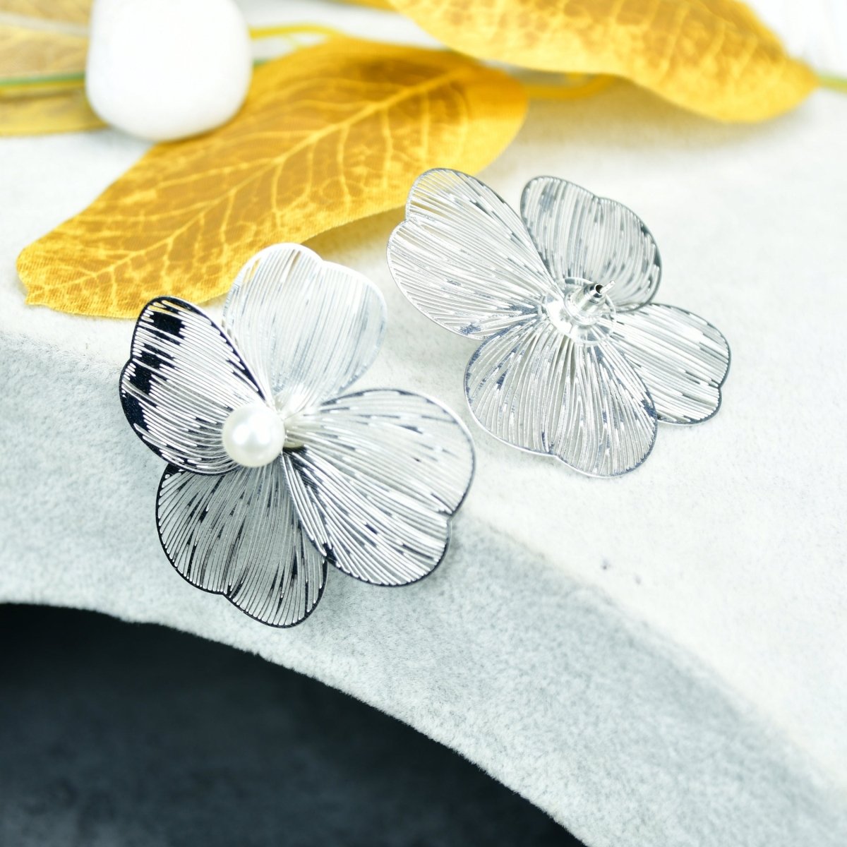 Sowpeace Centre Bead Flower Gold Stainless Steel Earrings | Elegant One‑Size Lightweight Jewelry for Women & Daily Wear - Sowpeace - 