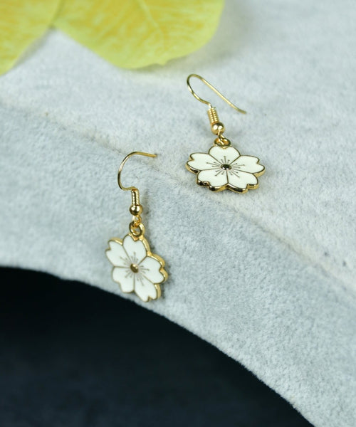 Sowpeace Floral White Gold Stainless Steel Earrings | Elegant One‑Size Lightweight Jewelry for Women & Daily Wear