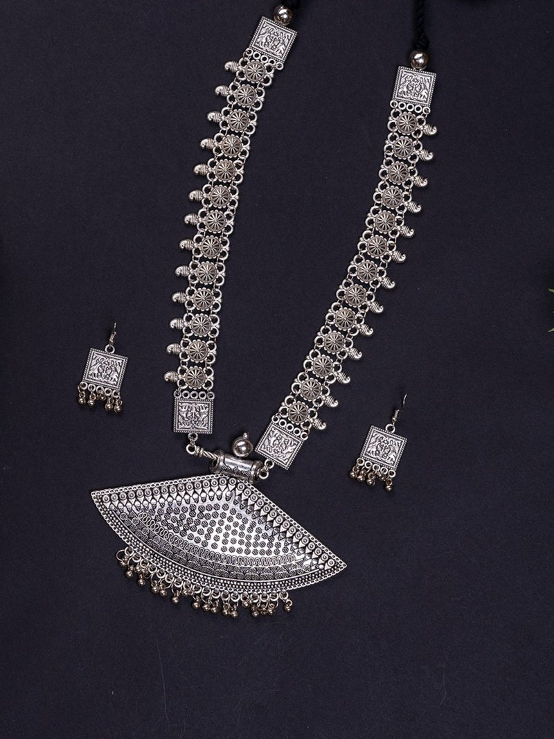 Sowpeace German Silver Necklace: Triangular Flower & Circular Design – view 4