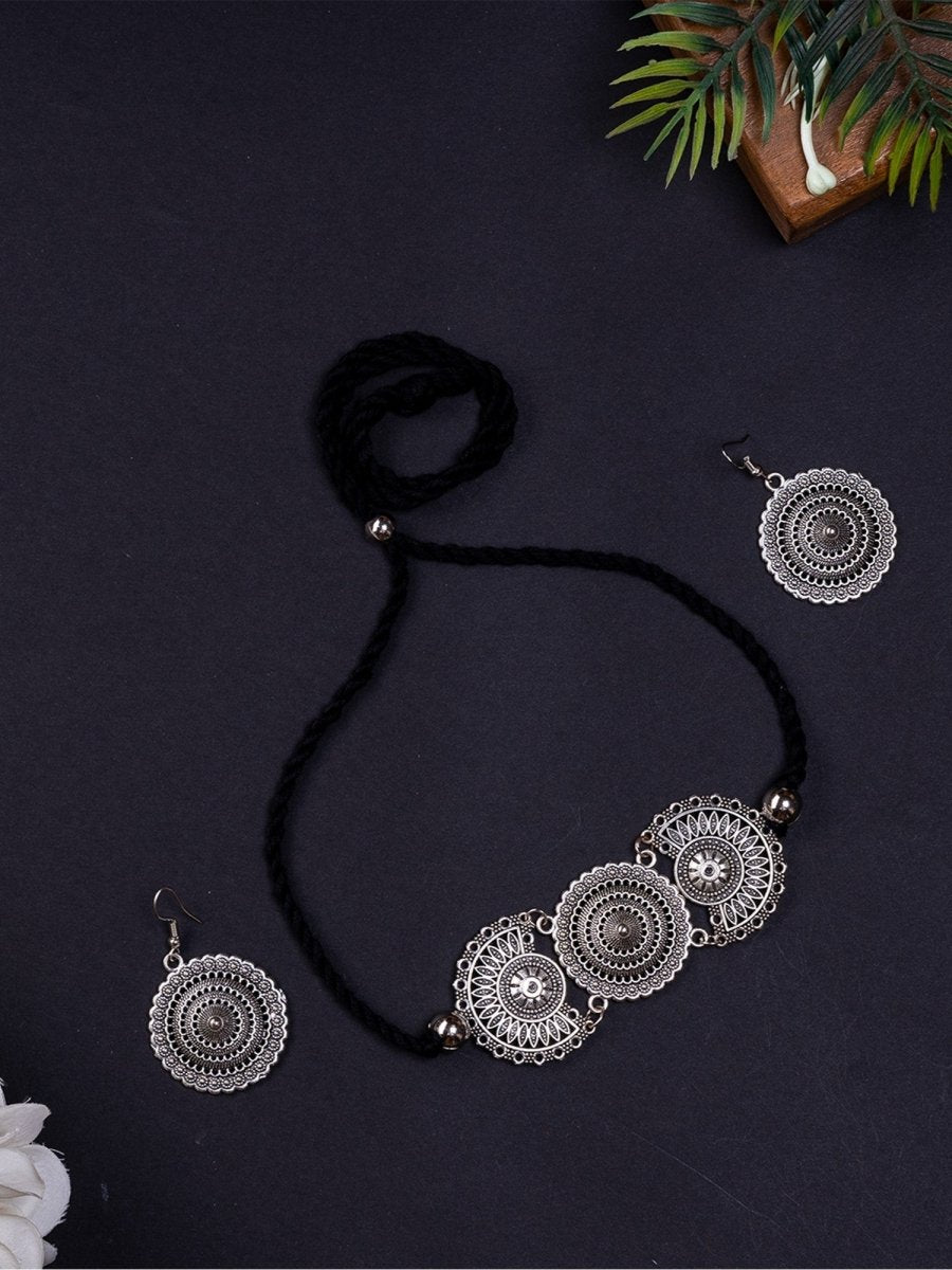 Sowpeace Handcrafted German Silver Choker: Triple Flower Circles Design