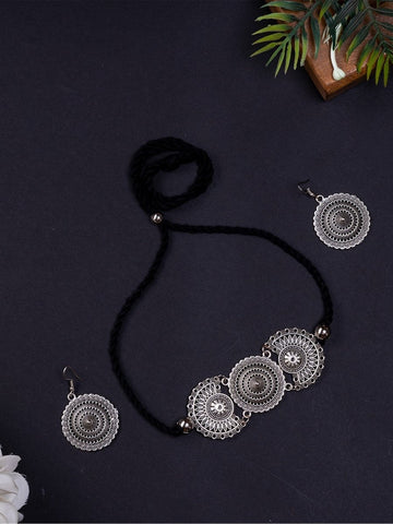 Vastu Principles for Sowpeace Handcrafted German Silver Choker: Triple Flower Circles Design
