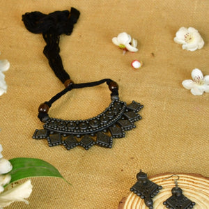 Sowpeace Handcrafted Terracotta Choker: Black with Kite Patterns - Choker - SOWPEACE - Sowpeace Handcrafted Terracotta Choker: Black with Kite Patterns - Flow - Pend - BTER - PSCH - Sowpeace