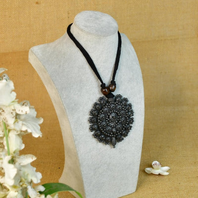Sowpeace Handcrafted Terracotta Necklace: Black Pendant with Flower Design