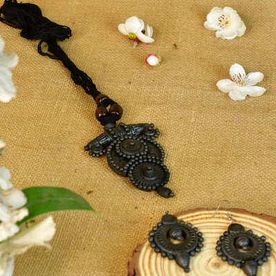 Sowpeace Handcrafted Terracotta Pendant: Circular Design with Ovoid