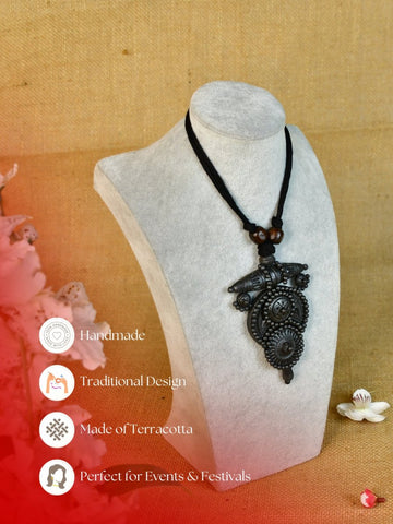 Vastu Principles for Sowpeace Handcrafted Terracotta Pendant: Circular Design with Ovoid